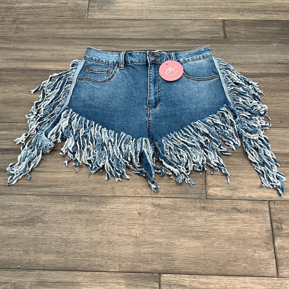 NWT Lilly’s Closet High Waist Fringed Denim Shorts Womens Size Large - Picture 2 of 9